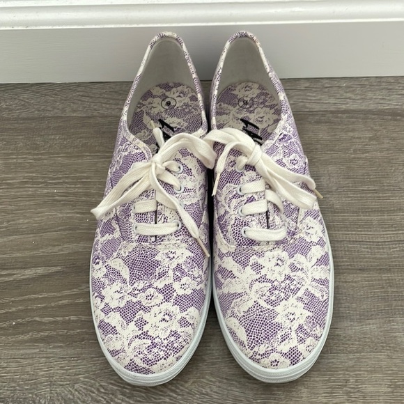 Purple and White Shoes, Size 9 - Picture 1 of 5